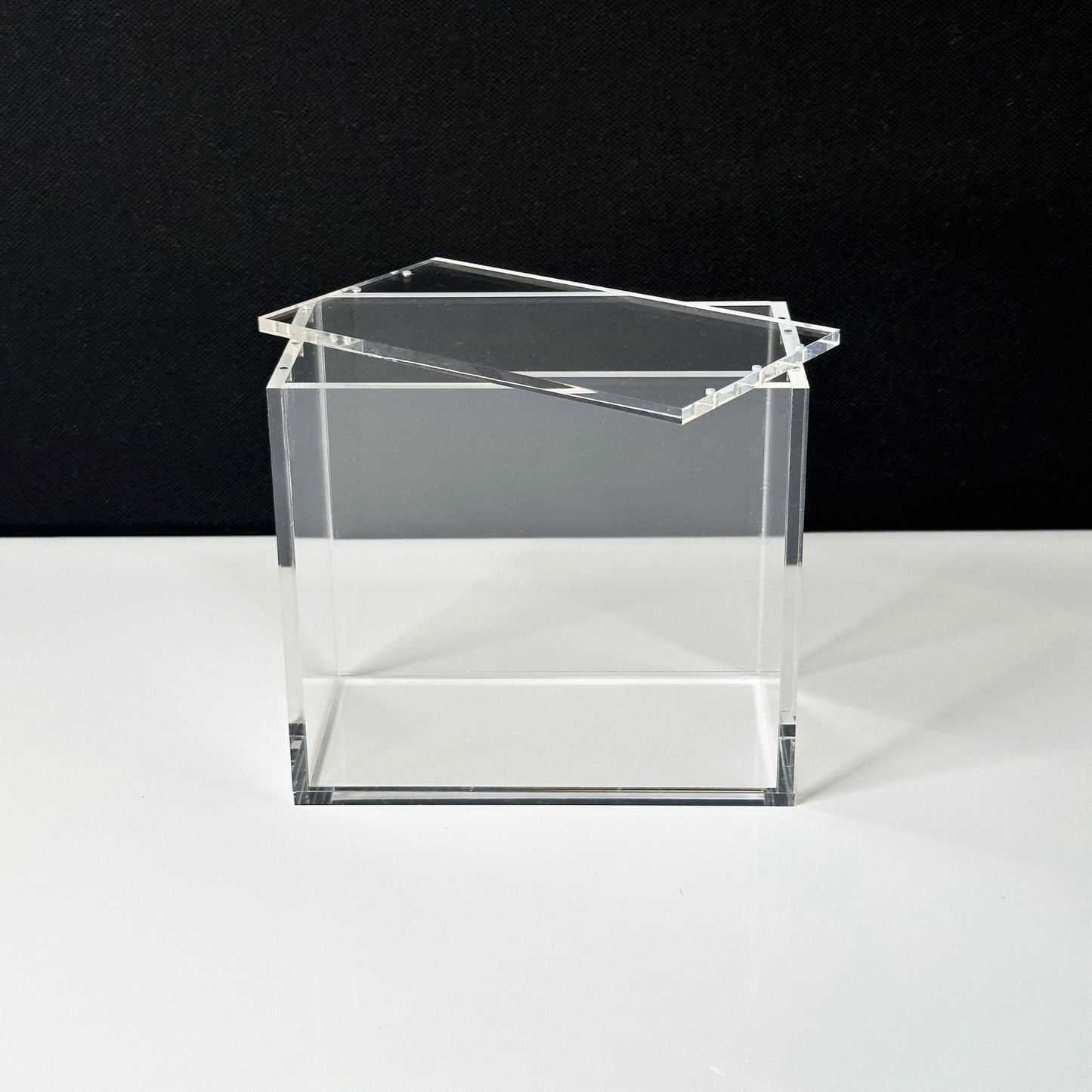 One Piece Slim Fit English OP01 - 2 Booster Box Acrylic Case With Magnetic Lid - Booster Box Acrylic Case - TCG Armour - ENG - OP1BB