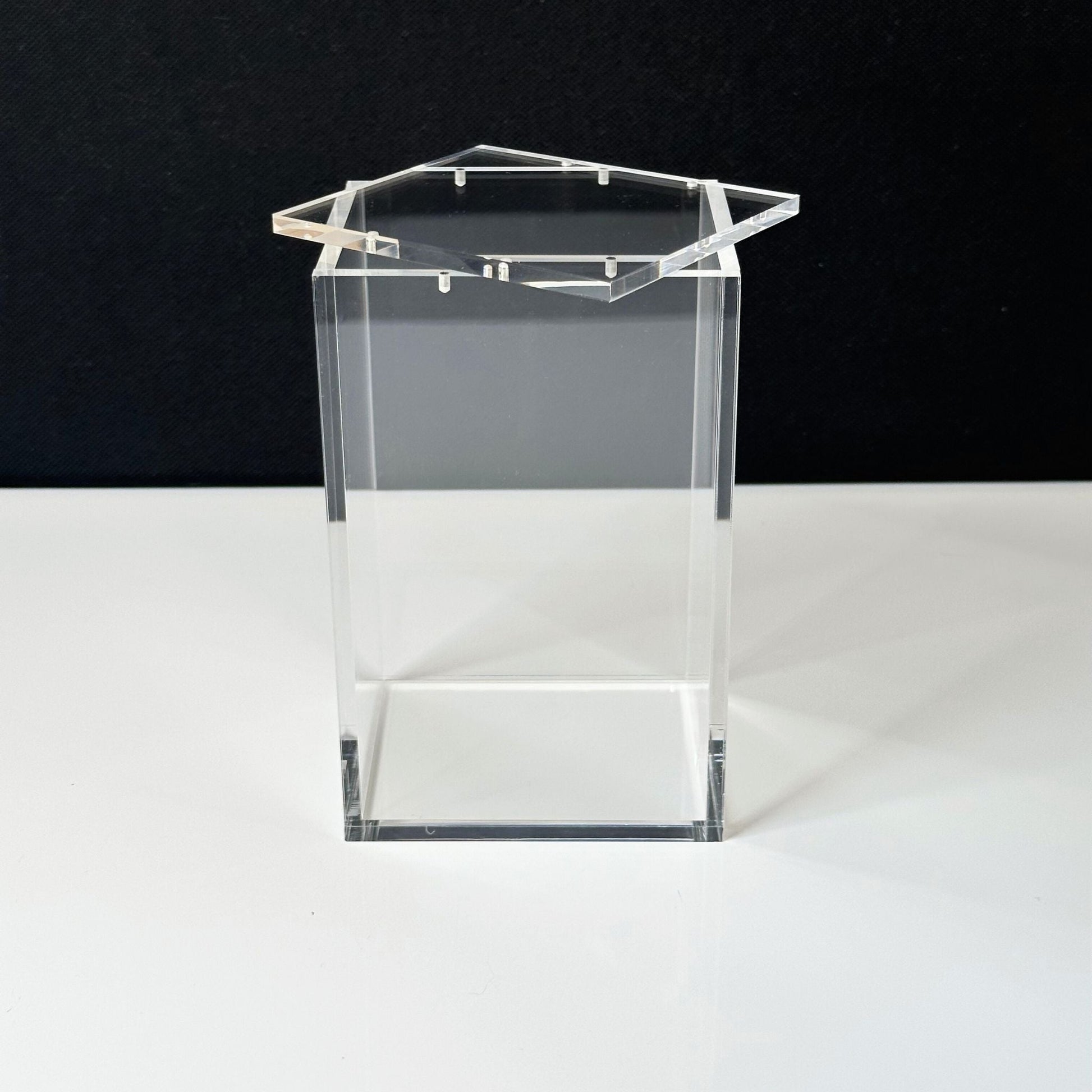 One Piece Slim Fit Japanese OP01 - 03 Booster Box Acrylic Case With Magnetic Lid - Booster Box Acrylic Case - TCG Armour - JAP - OPBB1